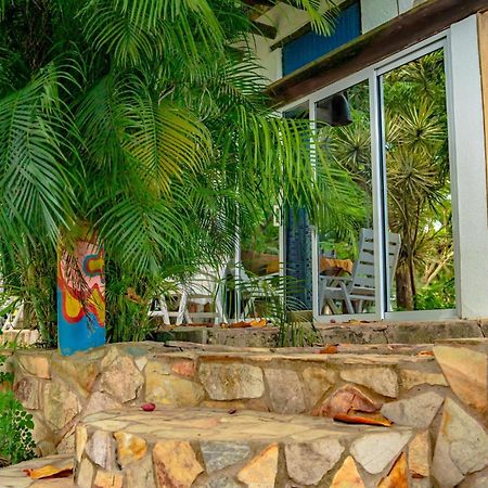 Kokrobite Gardens Restaurant And Guest House Esterno foto
