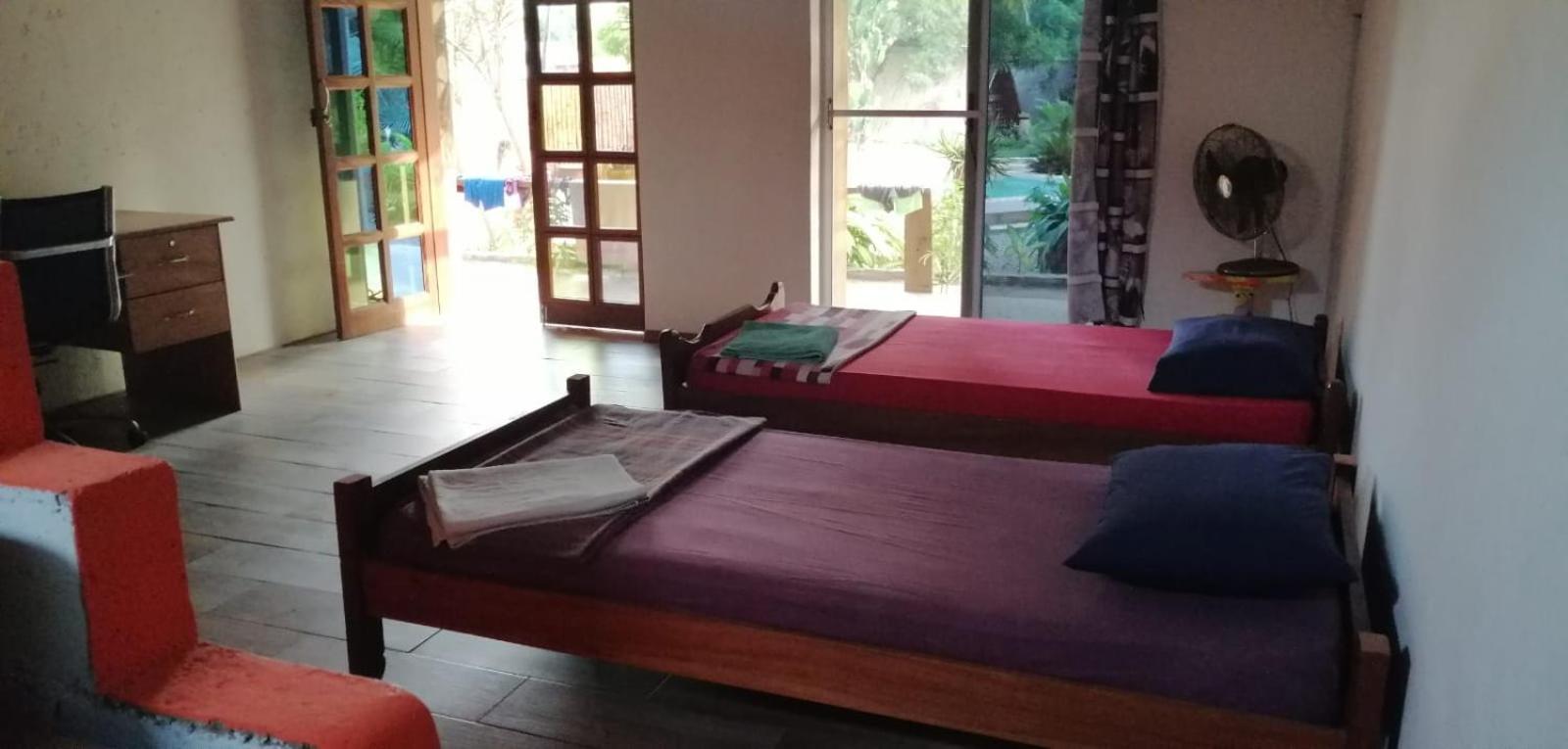 Kokrobite Gardens Restaurant And Guest House Esterno foto