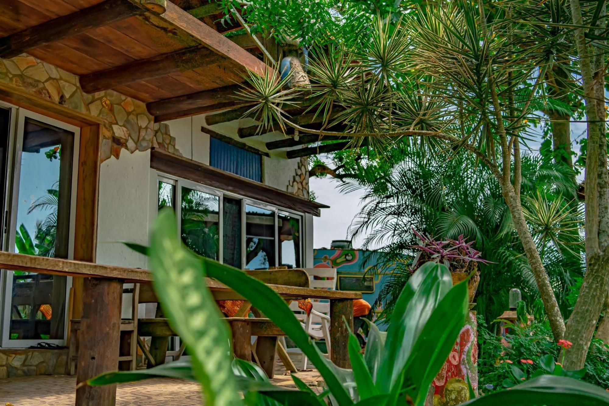 Kokrobite Gardens Restaurant And Guest House Esterno foto